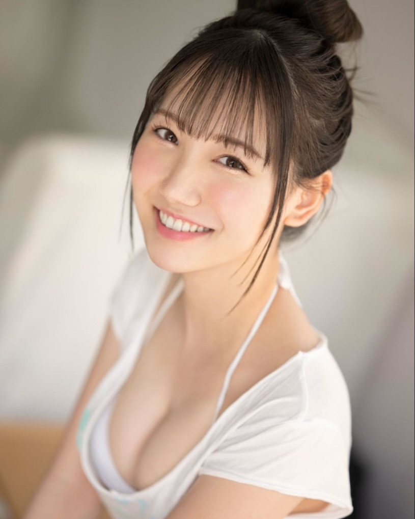 三田真铃（SNOS-174） 狂搭讪素人男子的「深沟美乳妹」，在最棒时机出手…果然全中！