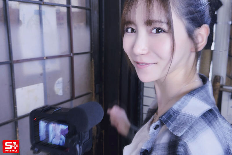 狂搭讪素人男子的「深沟美乳妹」,在最棒时机出手...果然全中!